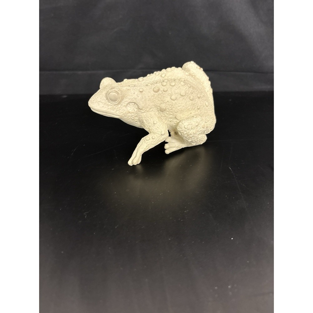 Cast Stone Warty Toad Statue - Picture 4 of 5